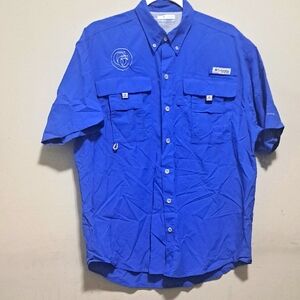 Columbia Blue Casual Button Down Shirt with Lightweight Fabric